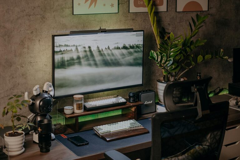 Tips for Creating a Cozy and Productive Home Office Space